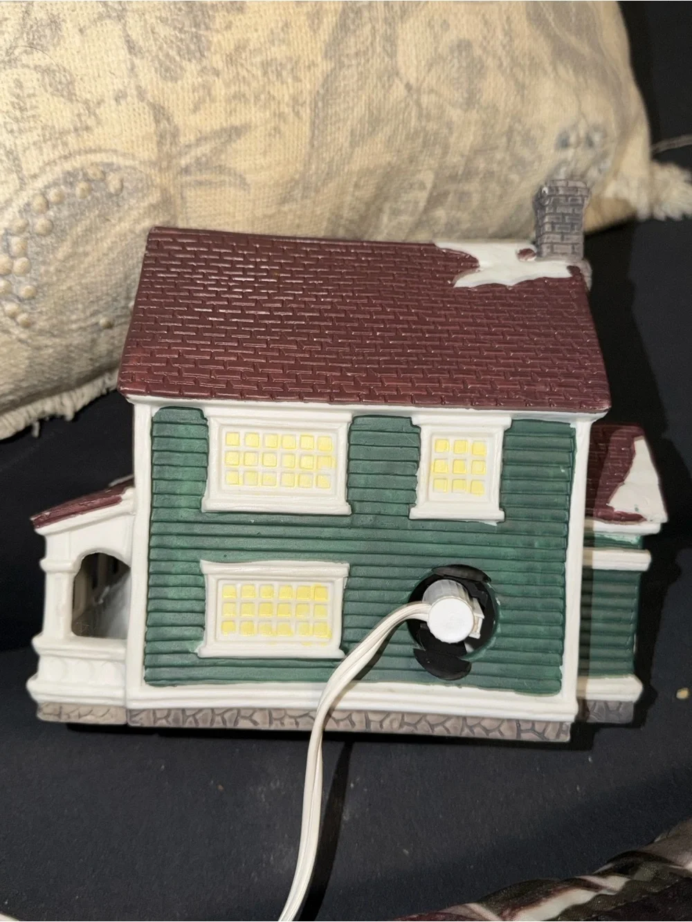 Dickens Collectibles 1994 Christmas Holiday House Classic Vintage Glass Works Us